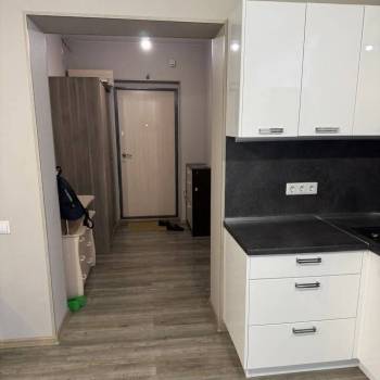 Продается 1-комнатная квартира, 49,7 м²