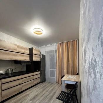 Сдается 1-комнатная квартира, 37 м²