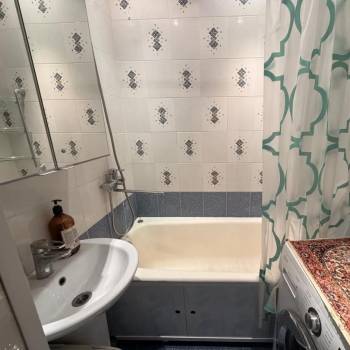 Сдается Многокомнатная квартира, 58,8 м²