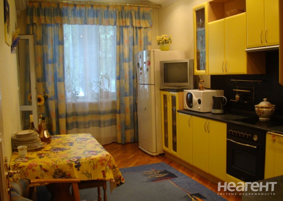 Продается 3-х комнатная квартира, 111 м²