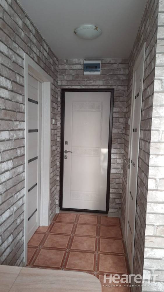 Сдаю гостинку, Первомайский, ул. Туполева, без посредников