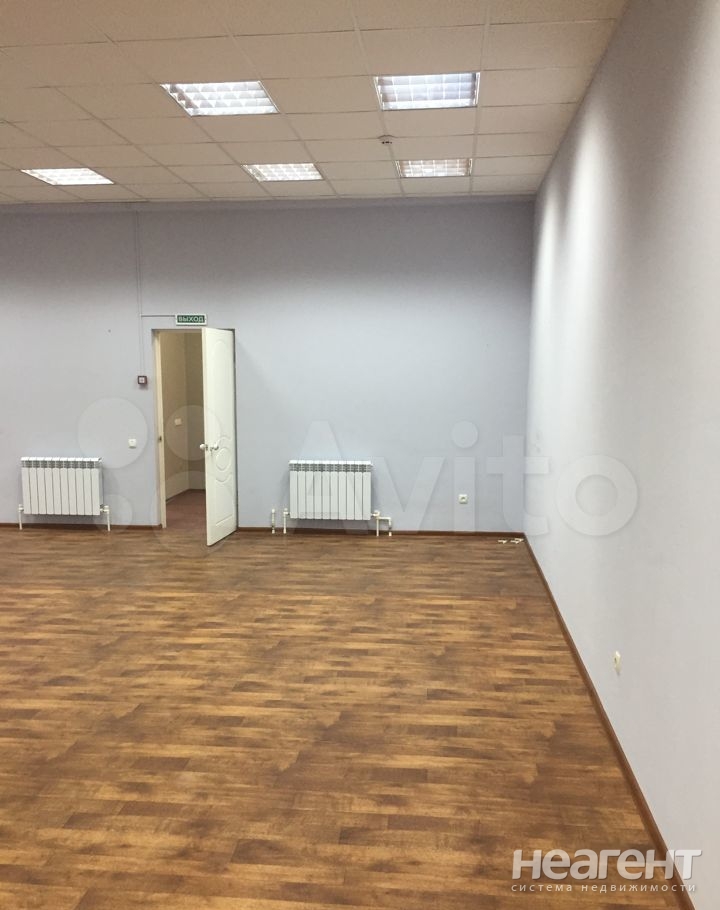 Сдается Нежилое помещение, 170 м²