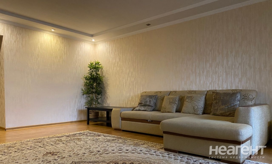 Продается 2-х комнатная квартира, 75 м²