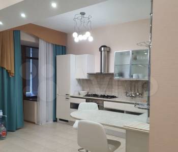 Продается 2-х комнатная квартира, 100 м²