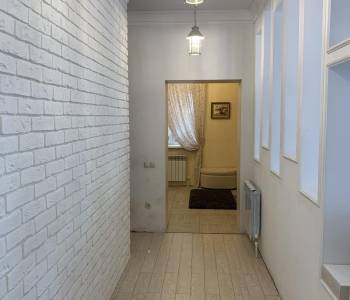 Продается Дом, 220 м²