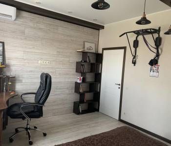 Продается Дом, 220 м²