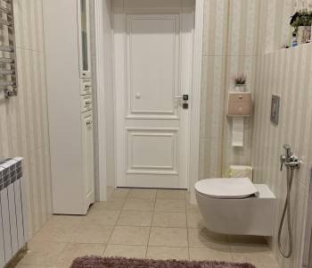 Продается Дом, 220 м²