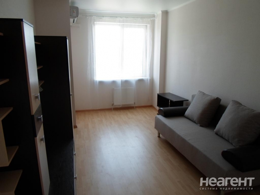 Сдается 1-комнатная квартира, 43 м²