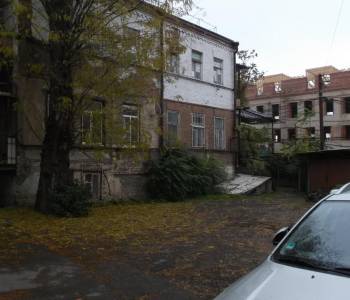 Продается 2-х комнатная квартира, 139 м²