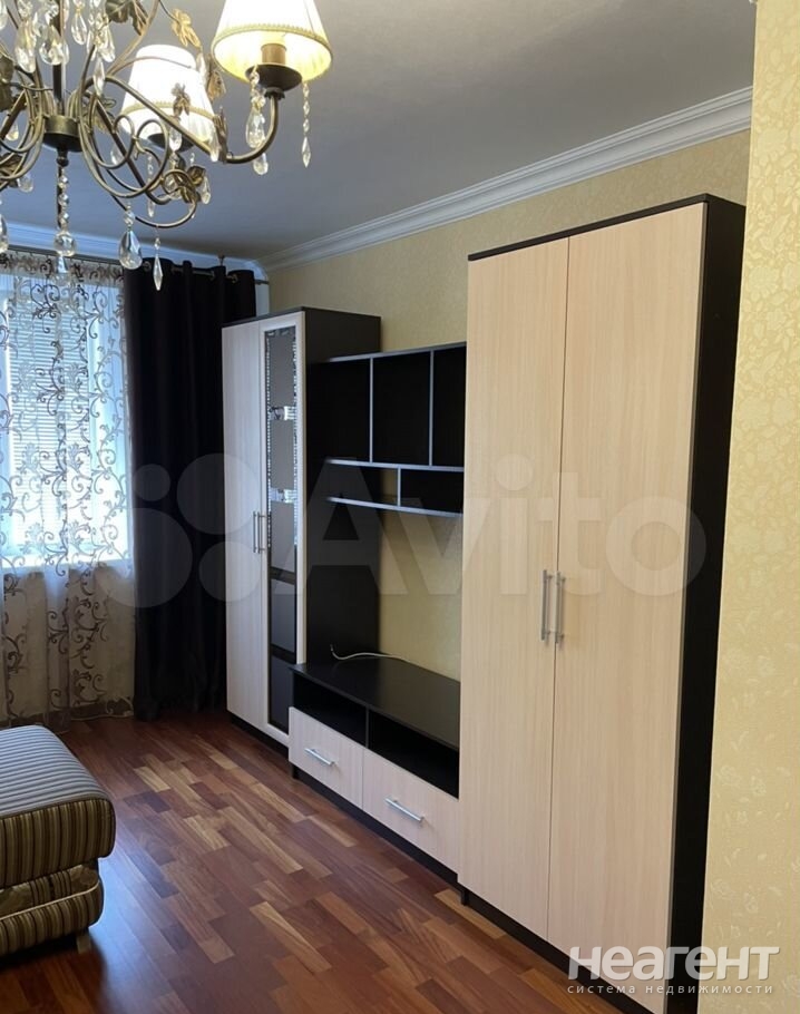 Продается 1-комнатная квартира, 39 м²