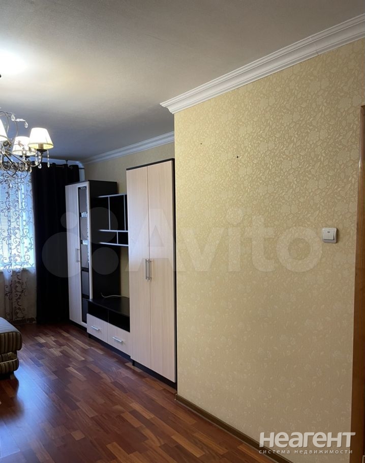 Продается 1-комнатная квартира, 39 м²