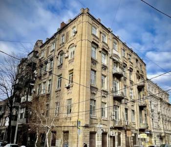 Продается Многокомнатная квартира, 106 м²