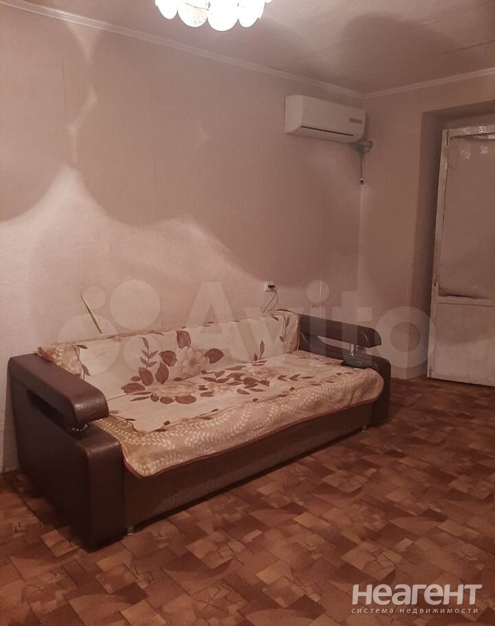 Продается 1-комнатная квартира, 40 м²