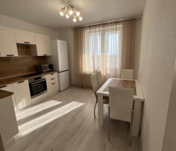 Сдается 1-комнатная квартира, 38 м²