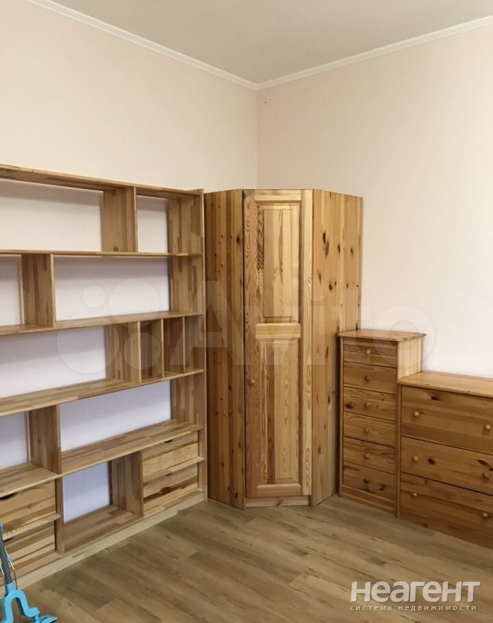 Сдается 1-комнатная квартира, 38 м²