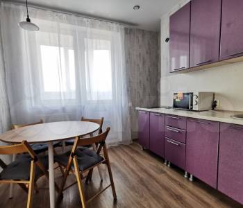 Сдается 1-комнатная квартира, 43 м²