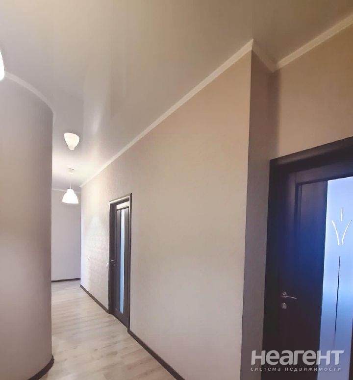 Продается 3-х комнатная квартира, 102 м²