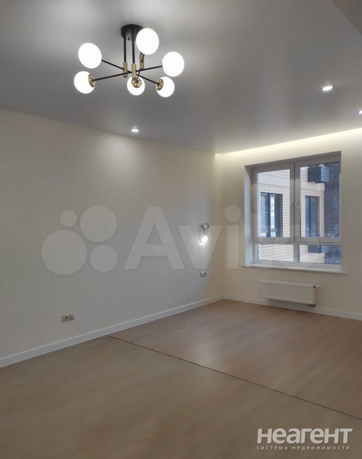 Продается 1-комнатная квартира, 35 м²