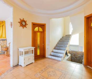 Продается Дом, 280 м²