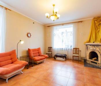 Продается Дом, 280 м²