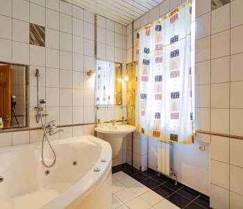 Продается Дом, 280 м²