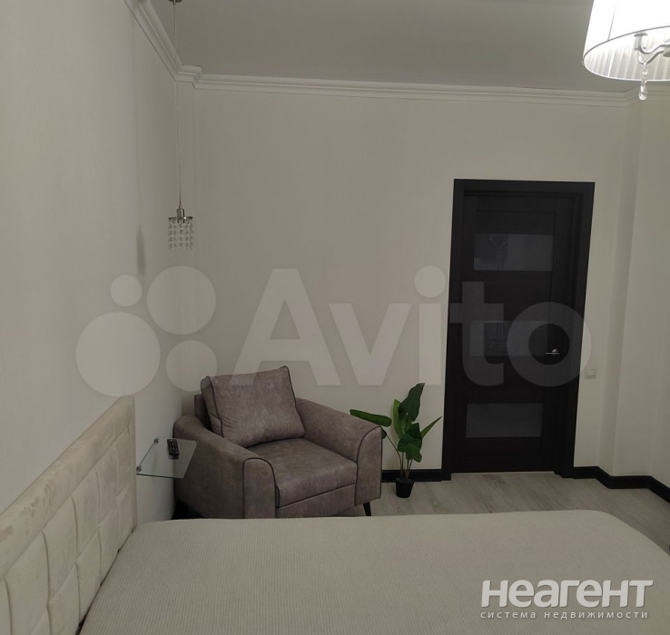 Продается 1-комнатная квартира, 45 м²