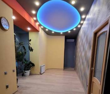 Продается Многокомнатная квартира, 104 м²