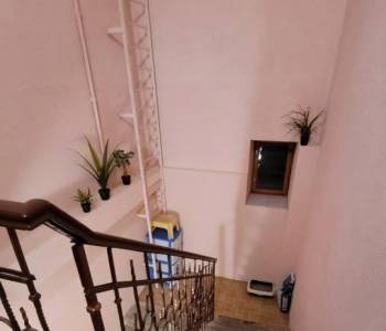 Продается Многокомнатная квартира, 104 м²