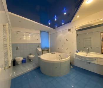 Продается Дом, 356 м²