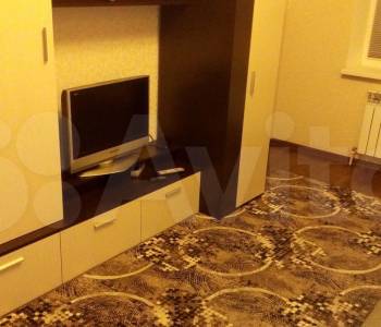 Сдается 1-комнатная квартира, 42 м²