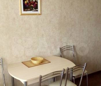 Сдается 1-комнатная квартира, 42 м²