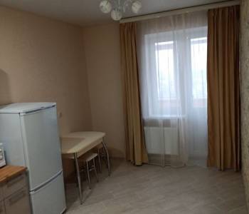 Сдается 1-комнатная квартира, 39 м²