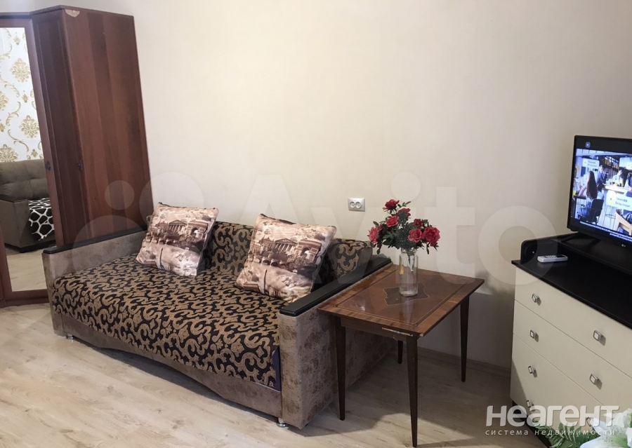 Сдается 1-комнатная квартира, 37,5 м²