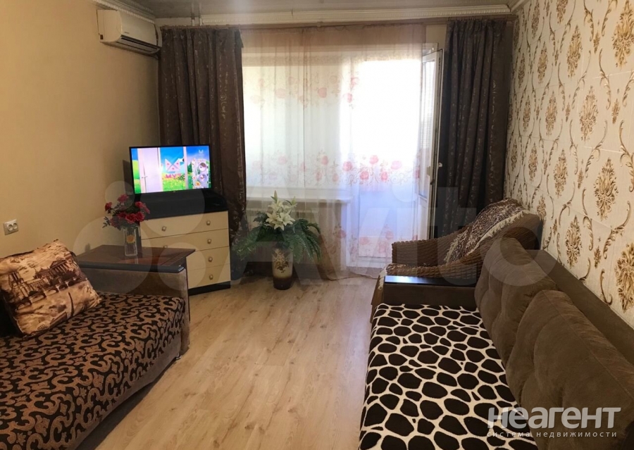 Сдается 1-комнатная квартира, 37,5 м²