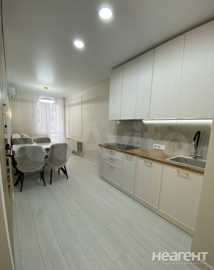 Продается 2-х комнатная квартира, 57 м²