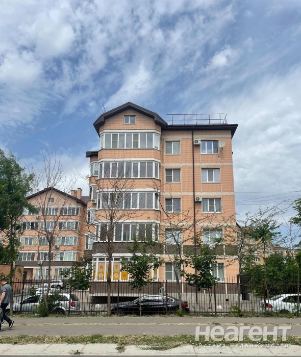 Продается 1-комнатная квартира, 45 м²