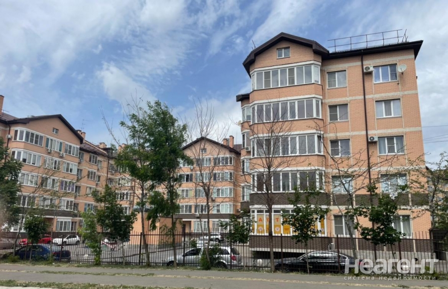 Продается 1-комнатная квартира, 45 м²