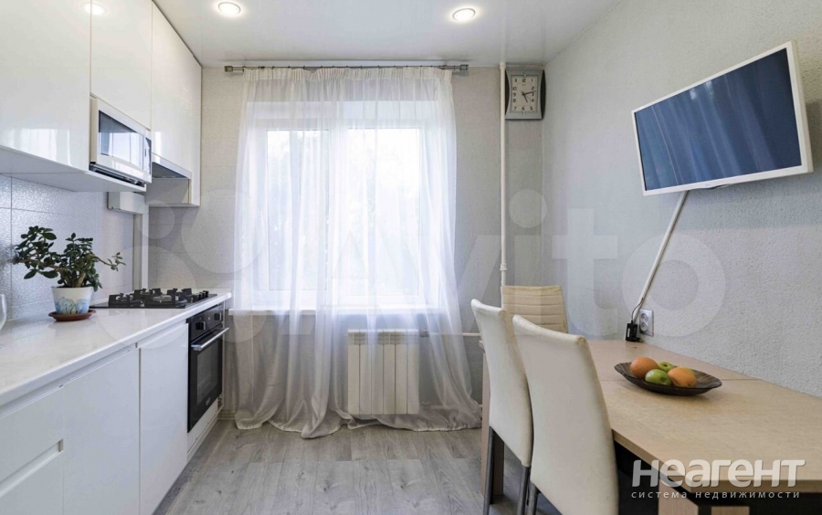 Продается Многокомнатная квартира, 87 м²