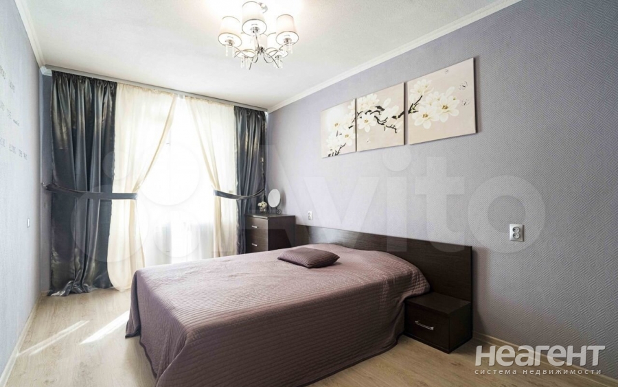 Продается Многокомнатная квартира, 87 м²