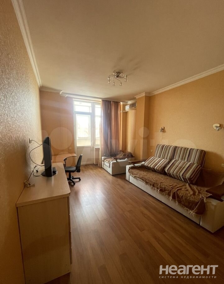 Продается 3-х комнатная квартира, 126,6 м²