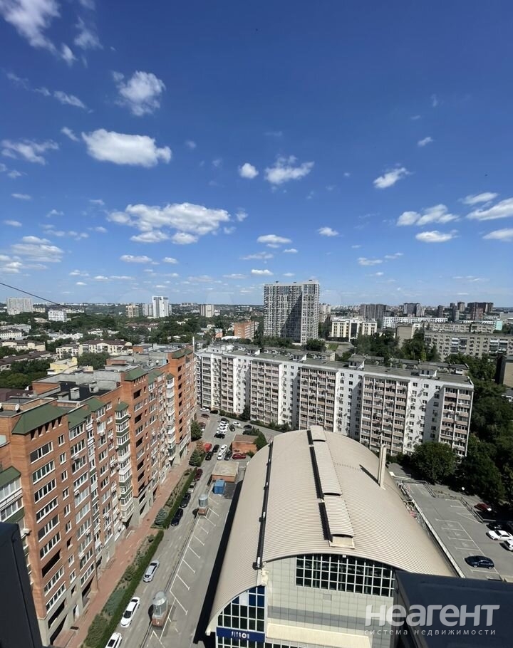 Продается 3-х комнатная квартира, 126,6 м²