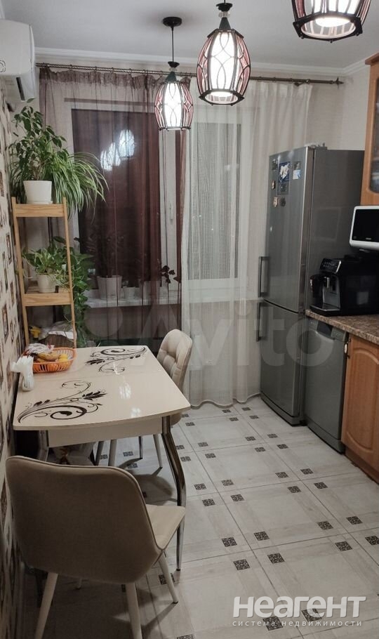 Продается 3-х комнатная квартира, 64,8 м²