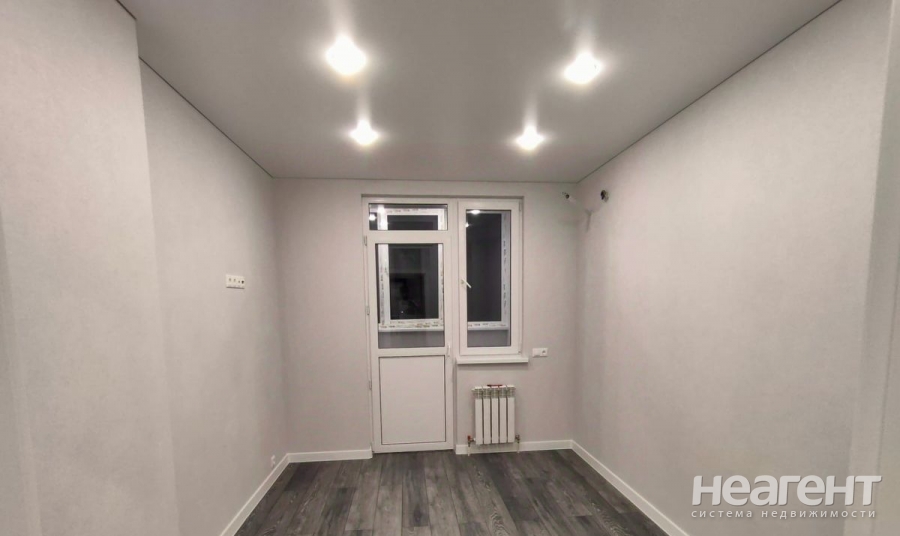 Продается 1-комнатная квартира, 38,6 м²