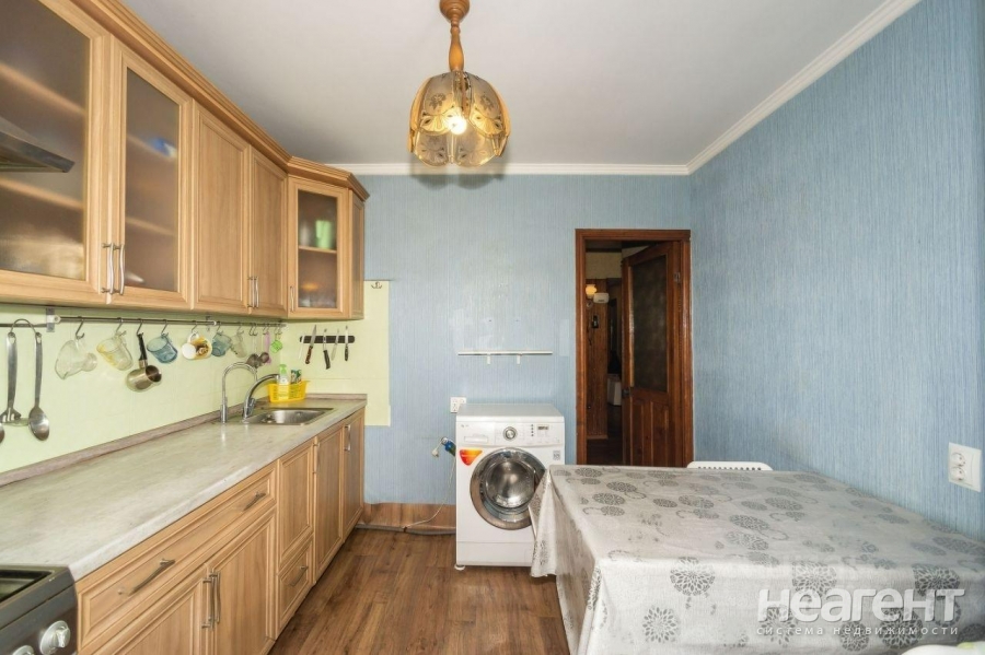 Продается 3-х комнатная квартира, 63 м²