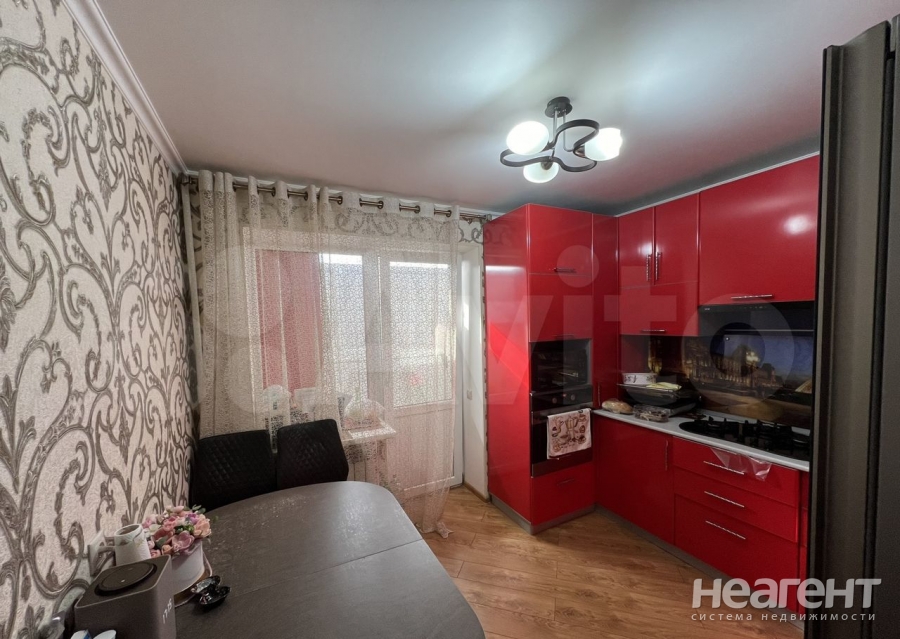 Продается 3-х комнатная квартира, 77 м²