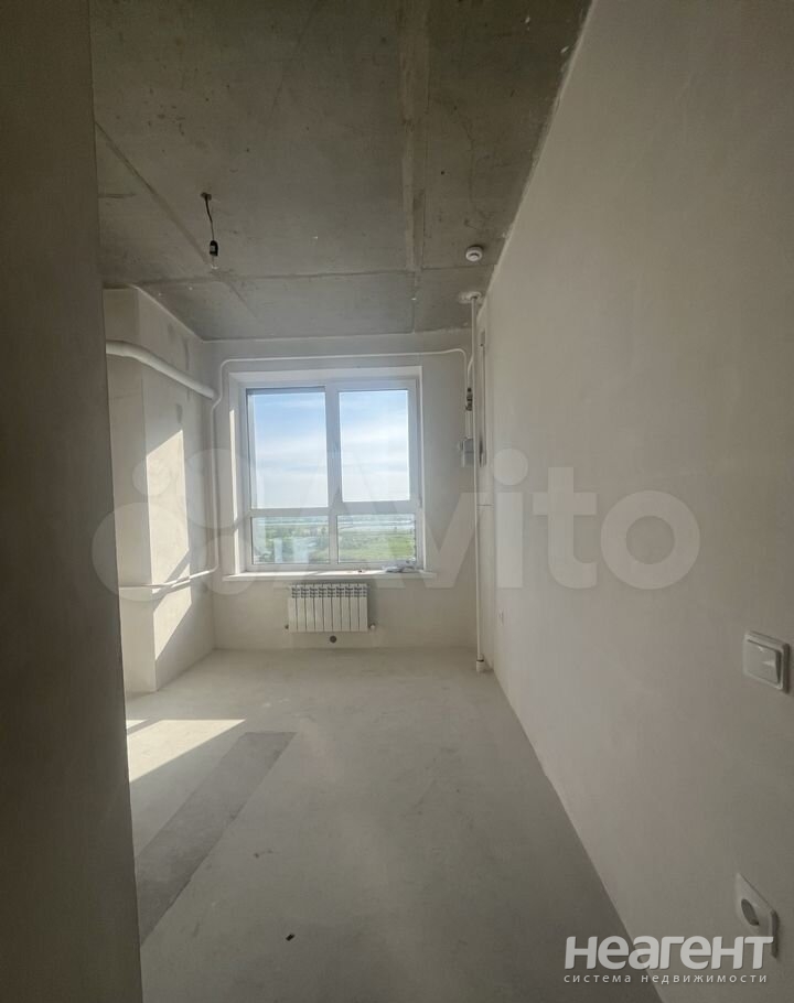 Продается 1-комнатная квартира, 32 м²