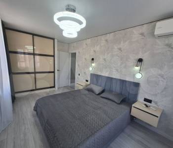 Продается Многокомнатная квартира, 81 м²