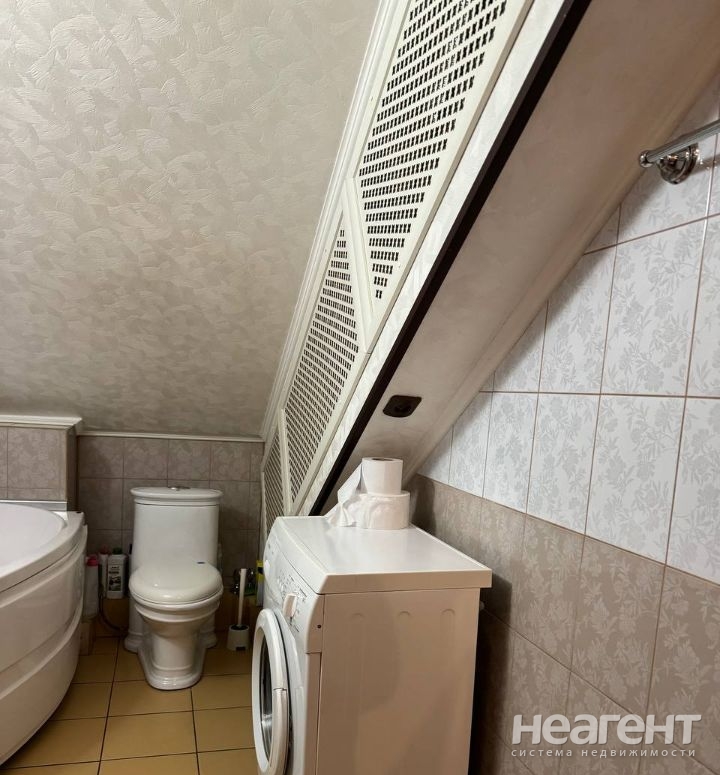 Продается 2-х комнатная квартира, 72 м²