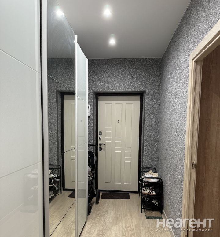 Продается 2-х комнатная квартира, 57 м²