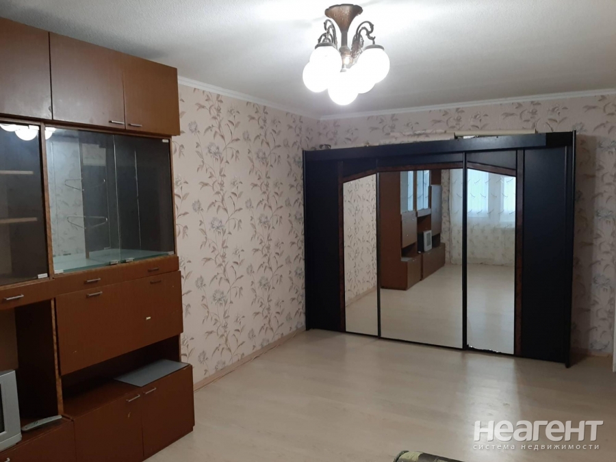 Продается 1-комнатная квартира, 33 м²